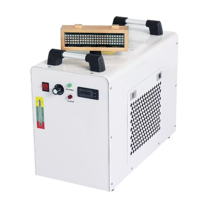 395nm UV LED معدات تصفية مع تبريد الماء و 18W / cm2 كثافة للاتصال الدقيق